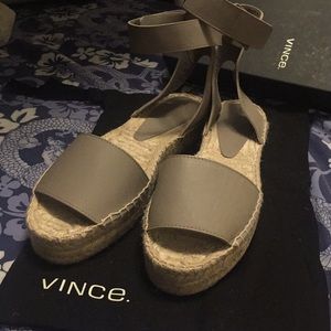 BNIB VINCE. Edie Espadrille Sandal
